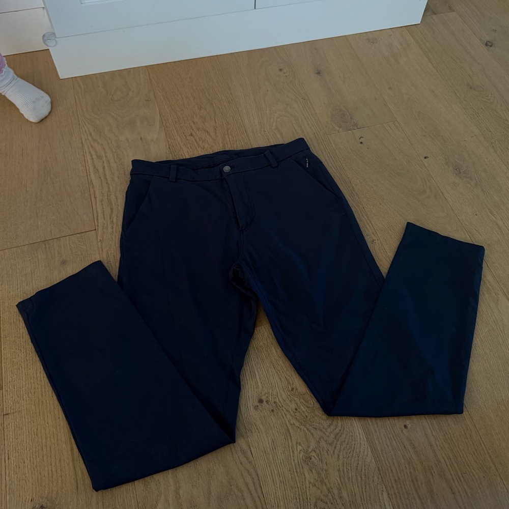Men’s Lululemon Commission Pant
